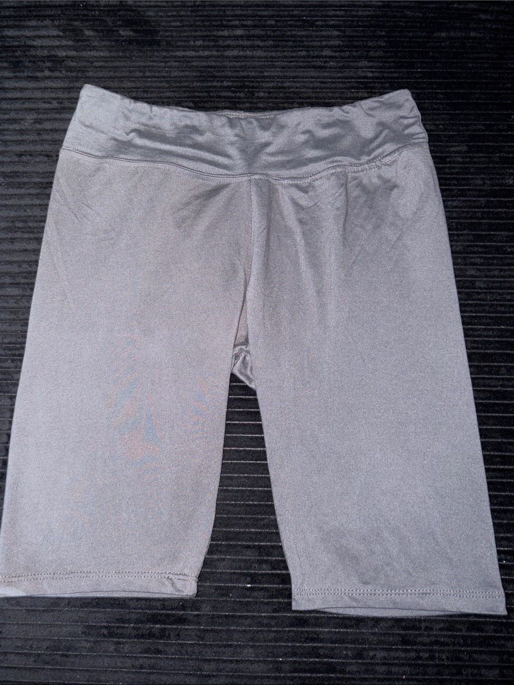 Emme Jordan Women's High-Rise Grey Performance Bike Shorts Medium
